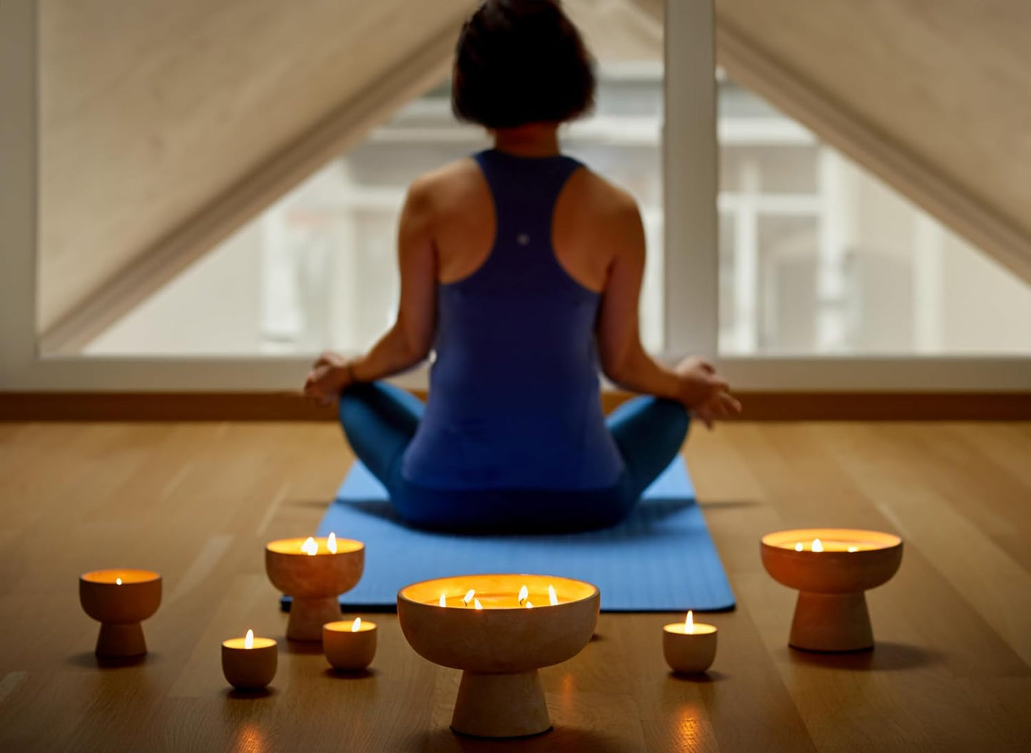 Balance - White Lotus & Tea, Luxury Candle W/Essential Oils, 5 Wick, Hand-Poured Soy, Cotton Wick, Ceramic