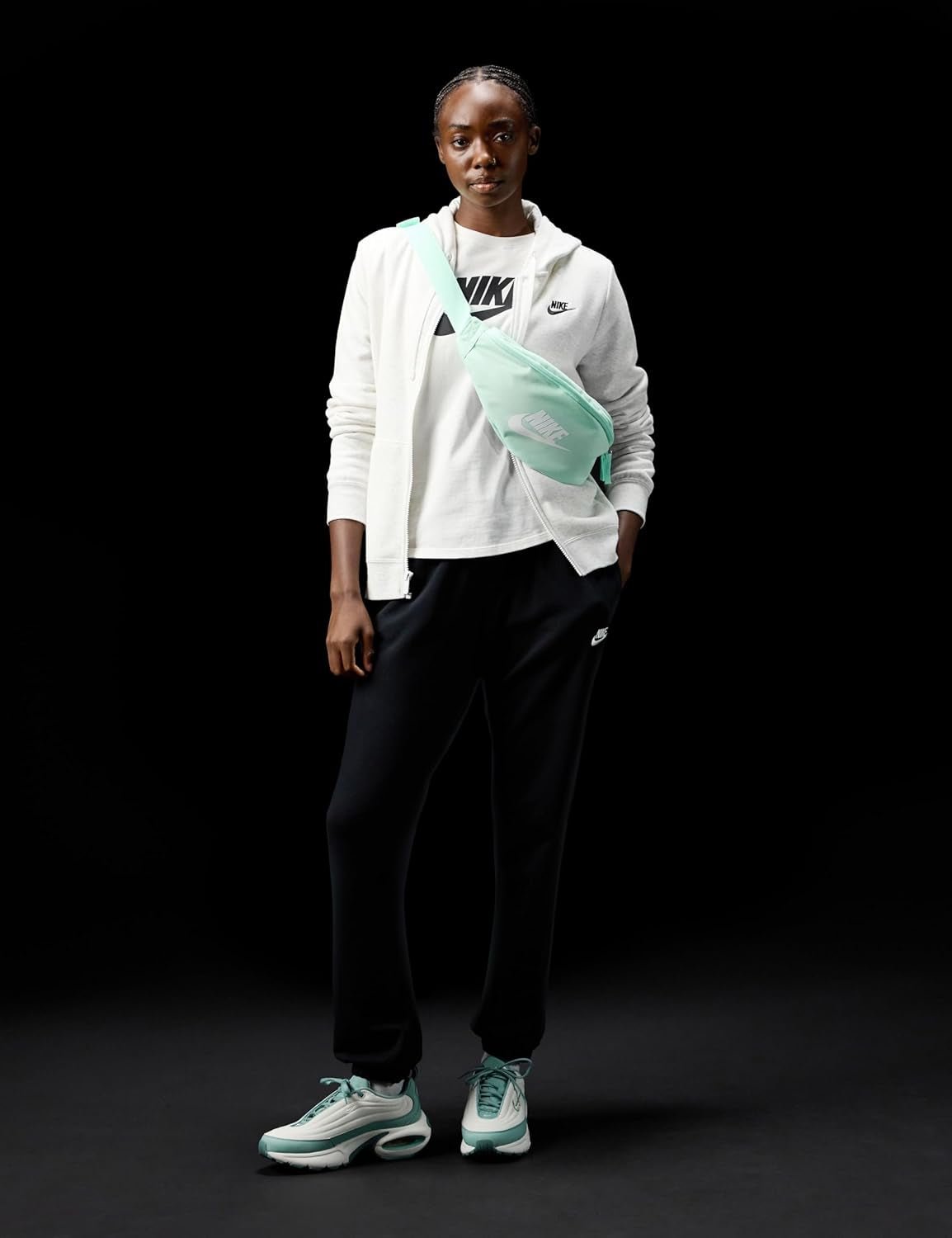 Nike Women'S Air Max Portal Shoes - Invictus Fashion Statements