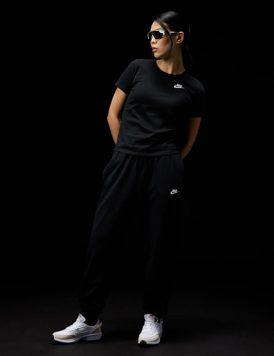 Nike Women'S Waffle Debut Shoes - Invictus Fashion Statements